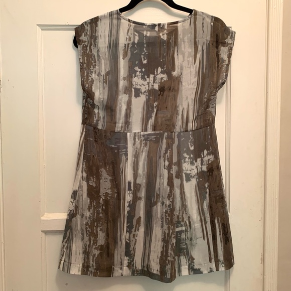 CAbi #651 | Semi-Sheer Cap Sleeve Watercolor Tunic Blouse | Size Small - Picture 3 of 4